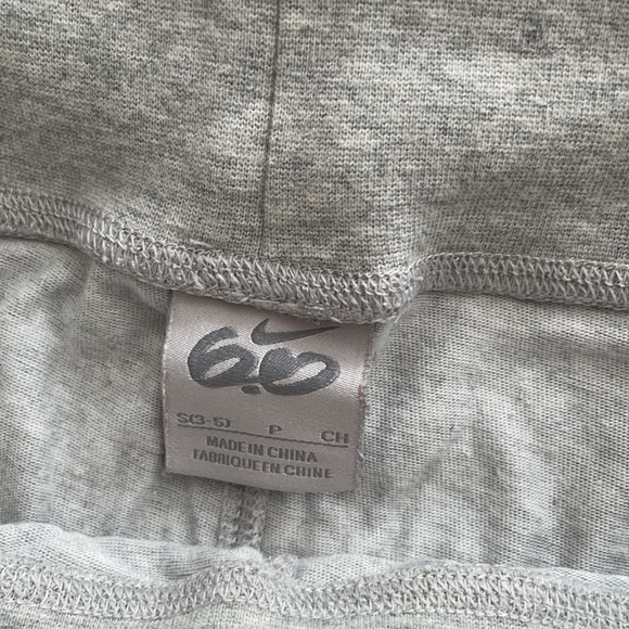 Nike running shorts - Picture 6 of 8